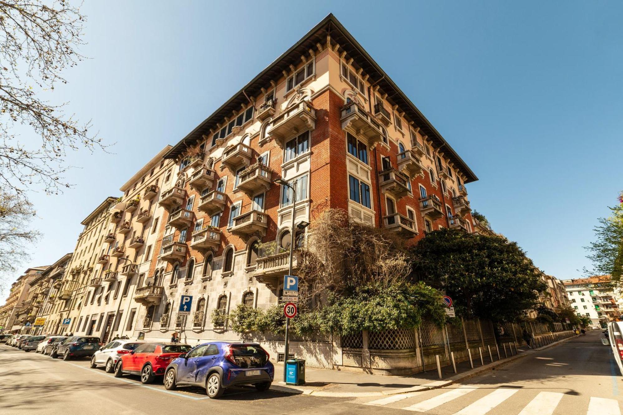Casa Bella 16 - 8 Min To Metro, 15 Min To Lin Airport, University Area Милан Экстерьер фото