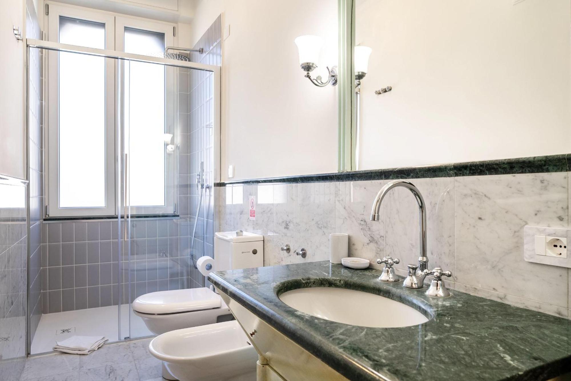 Casa Bella 16 - 8 Min To Metro, 15 Min To Lin Airport, University Area Милан Экстерьер фото
